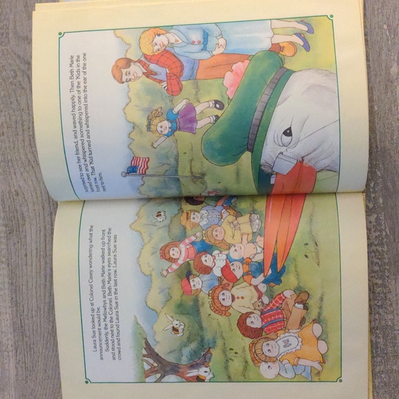 2/$15. 1984 Cabbage Patch Kids Book The Just Right Family - Picture 3 of 3